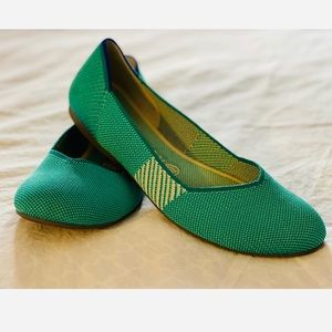 Rothy’s Round Toe Calypso Flats